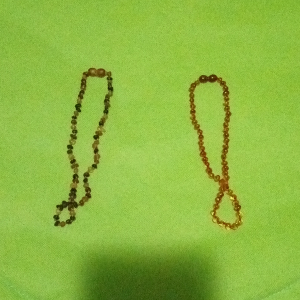 Amber teething necklace's